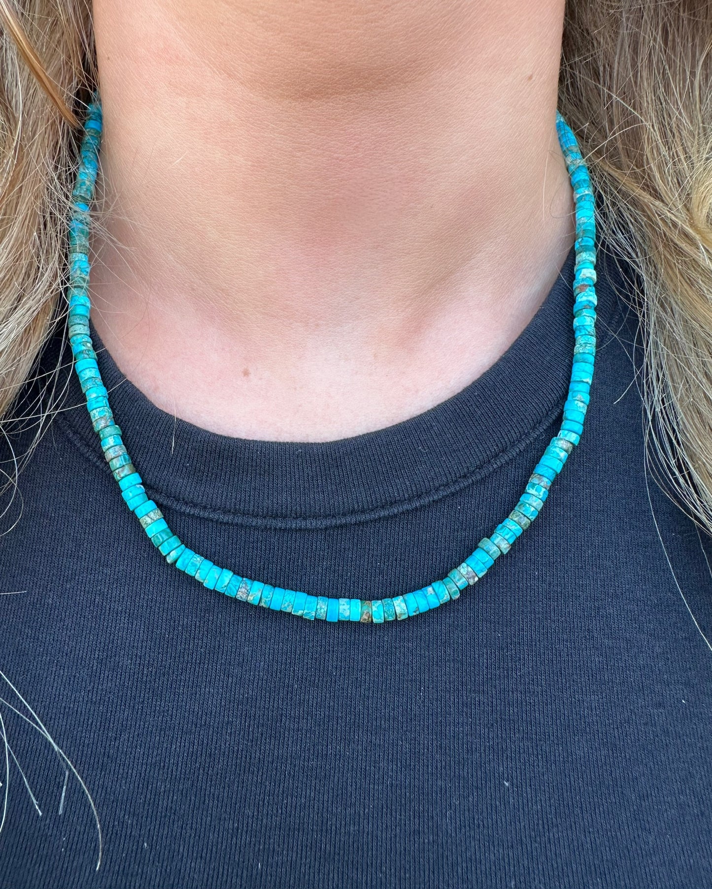 16" Bright Kingman Turquoise Necklace