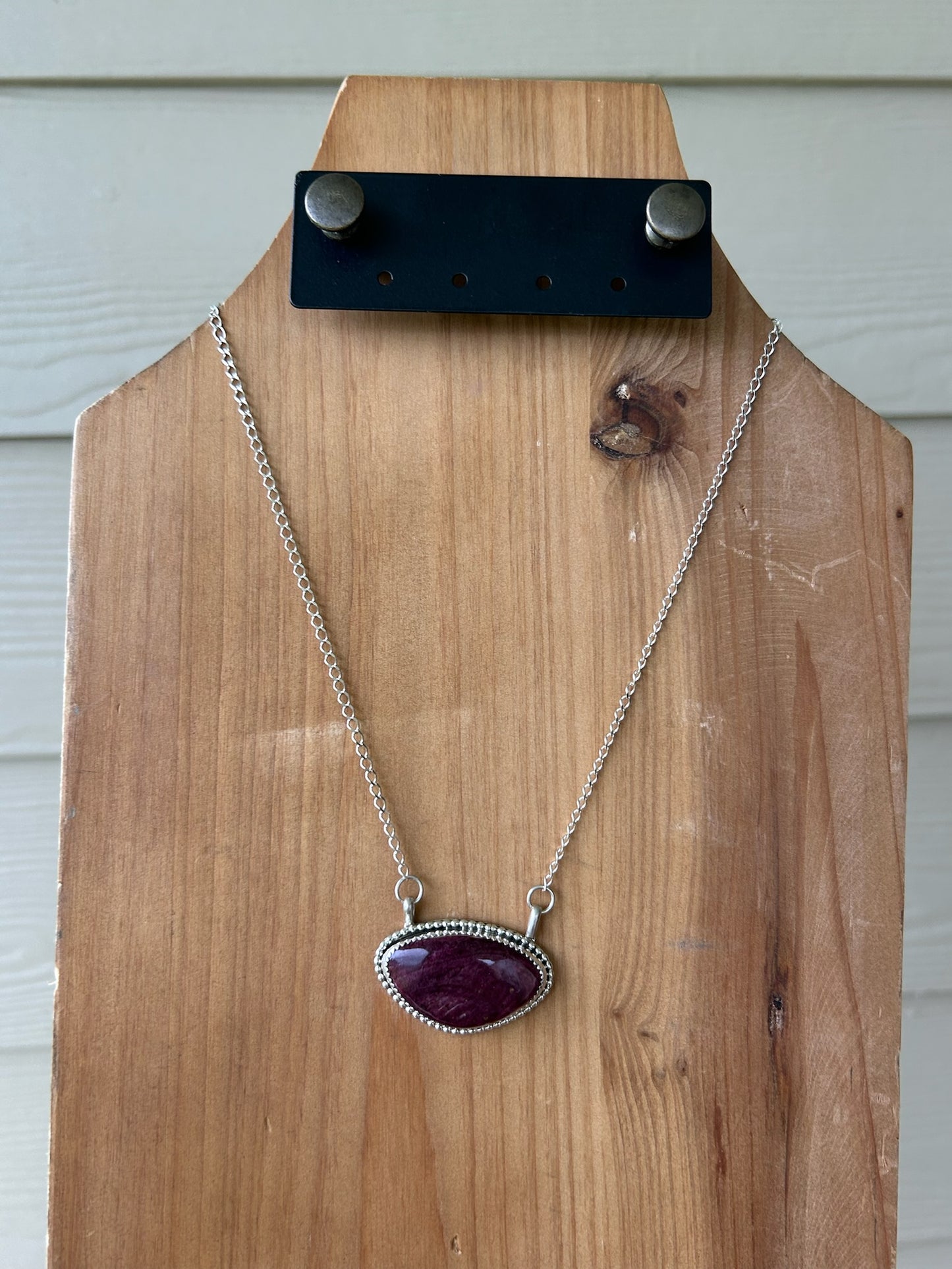 Purple Spiny Triangle Bar Necklace - 16"