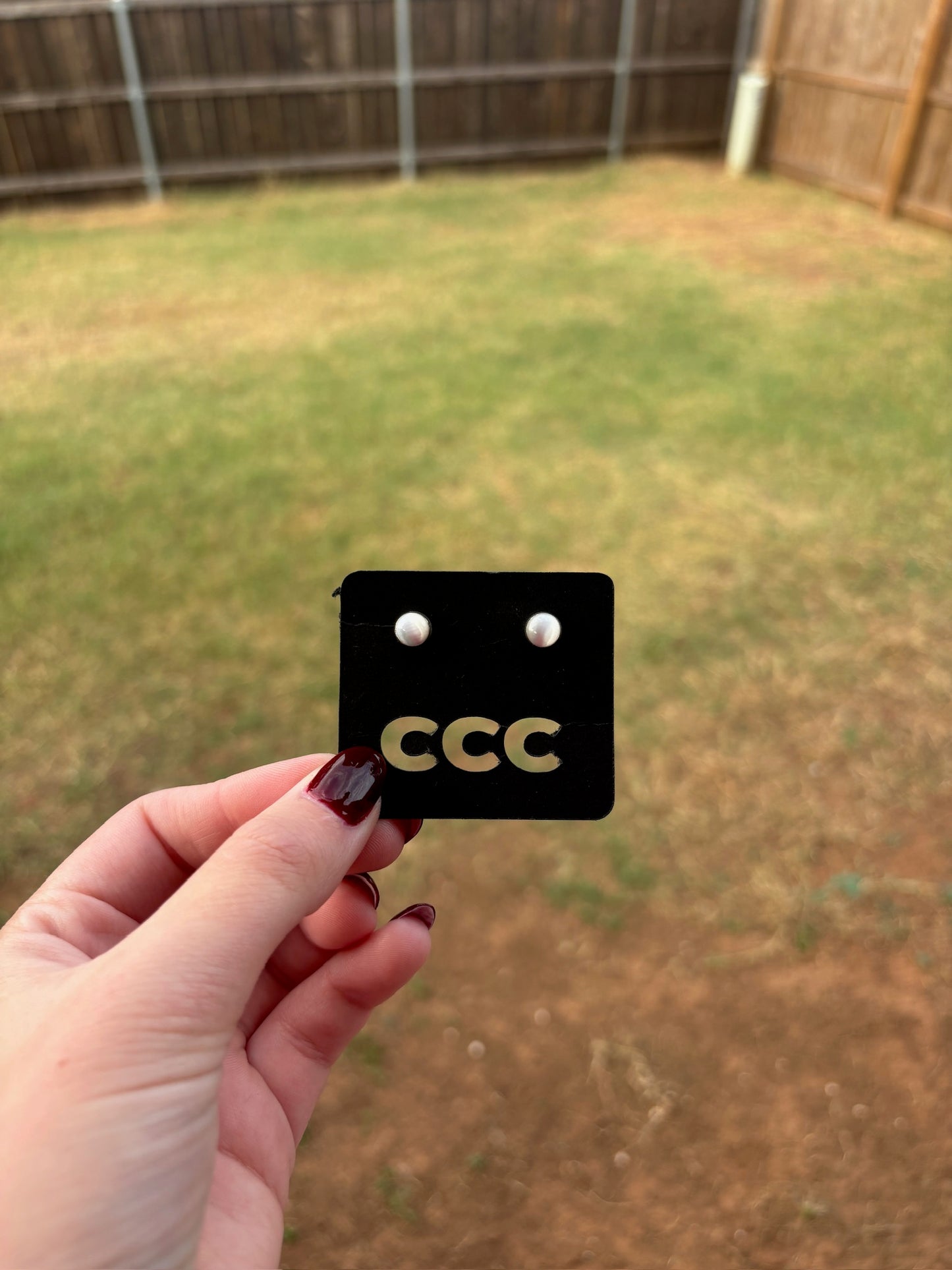 Mother of Pearl Small Simple Circle Stud Earrings