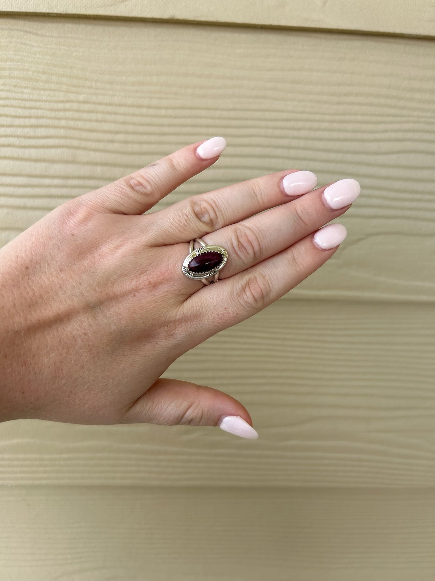 Purple Spiny Oval Sterling Border Ring - SIZE 8 1/4