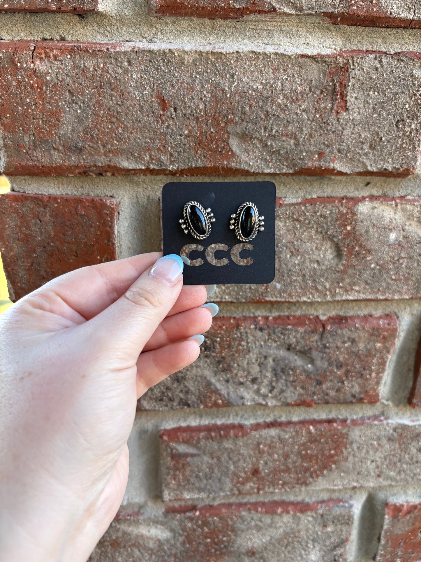 Black Onyx Medium Oval Studs with Side Detail