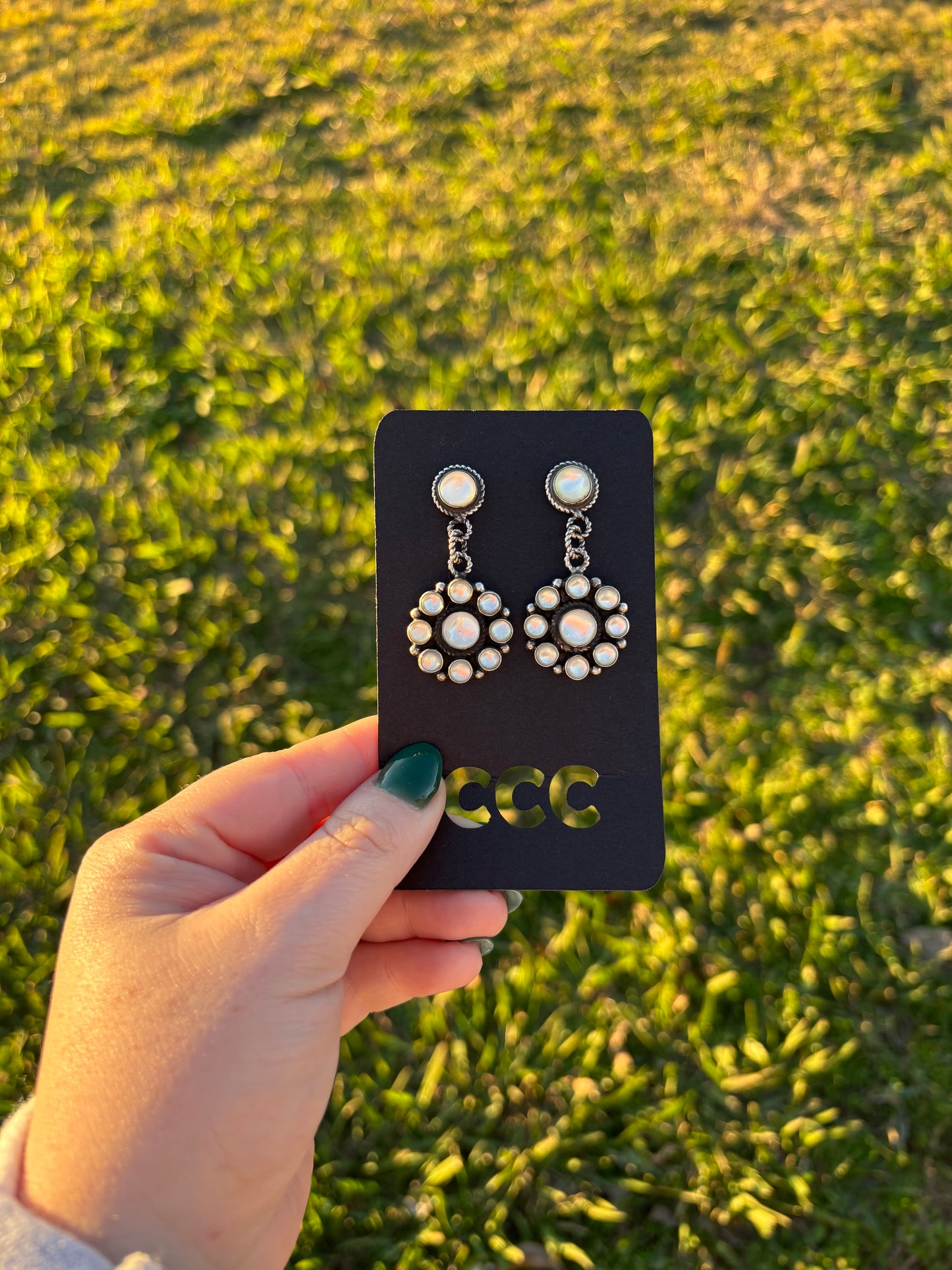 Mother of Pearl Flower Dangle Earrings