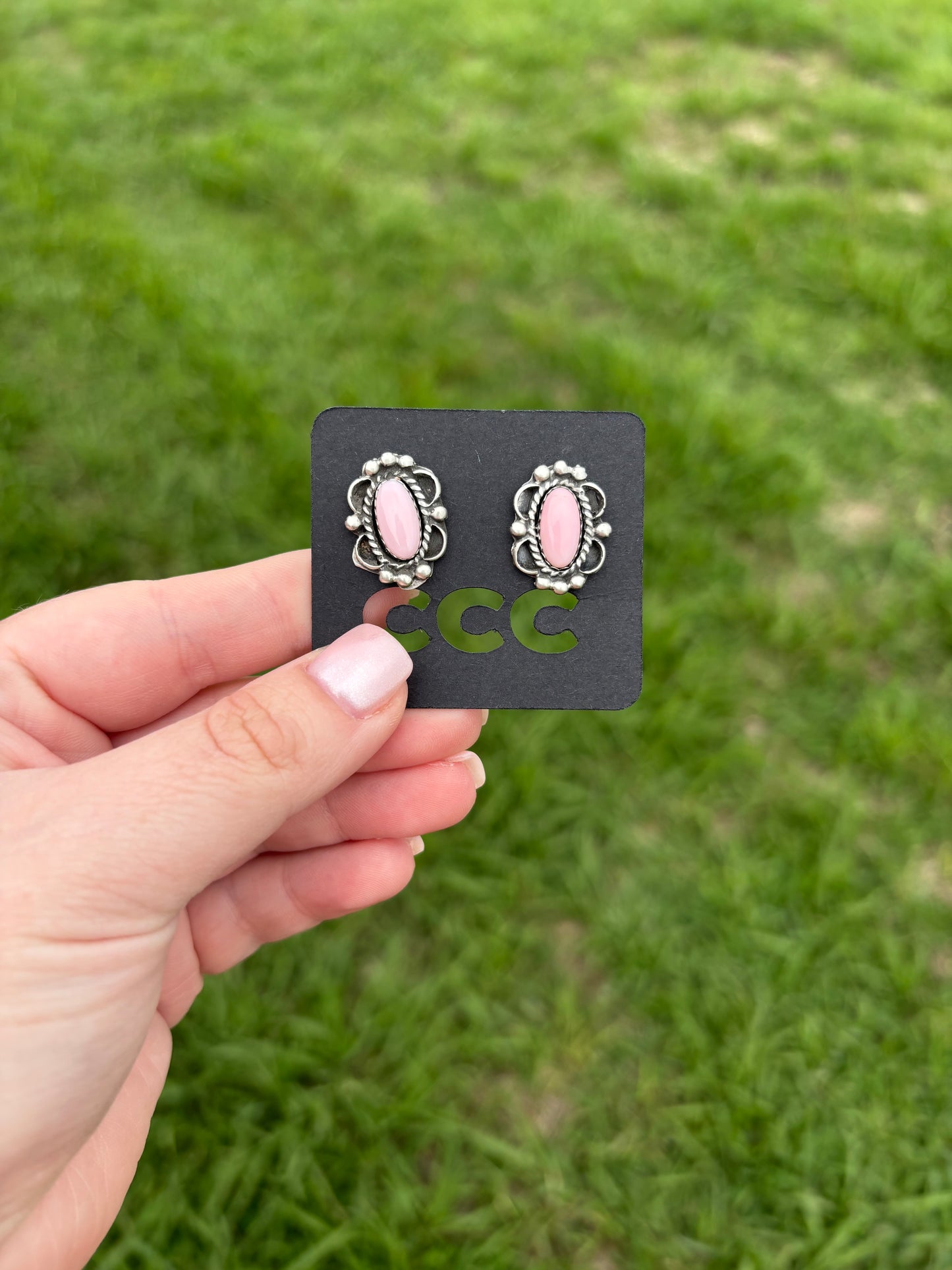 Pink Conch Scallop Dot Studs