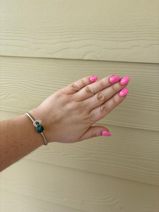 Blackjack Circle Single Stone Cuff