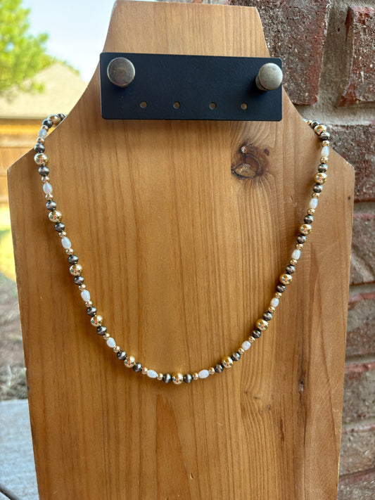 17" Freshwater Pearl and Mixed Metal Necklace