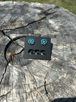 Turquoise 7-stone Round Mini Flower Cluster Studs