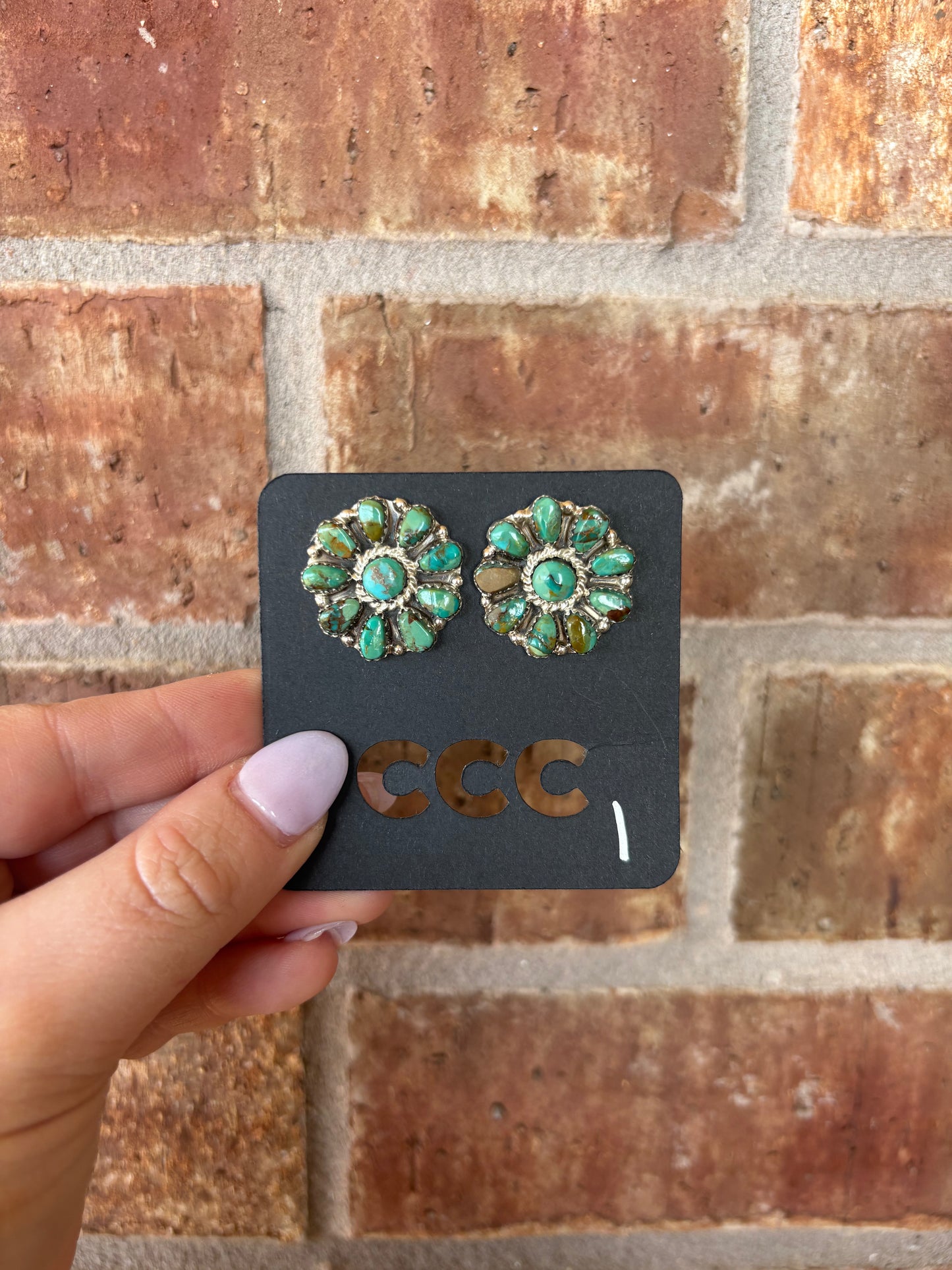 Turquoise Variated 10-Stone Flower Cluster Earrings - MULTIPLE