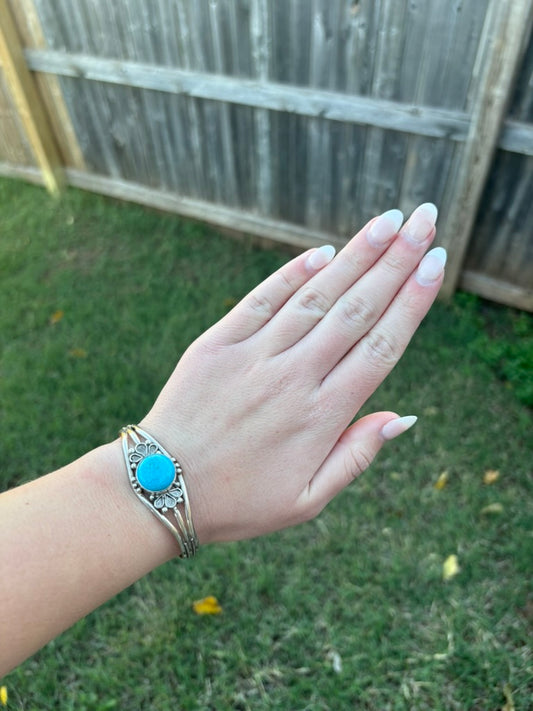 Turquoise Circle Fan Detail Cuff