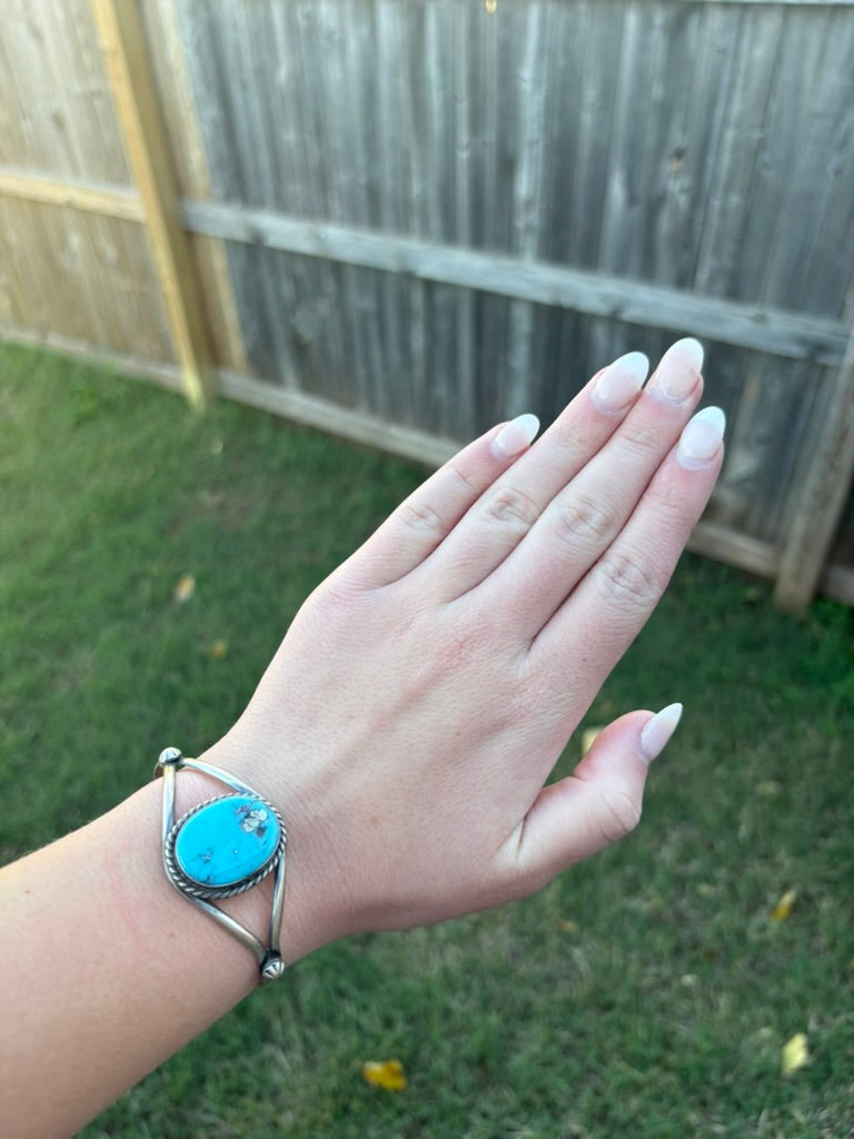 Turquoise Oval Rope Border Split Band Cuff