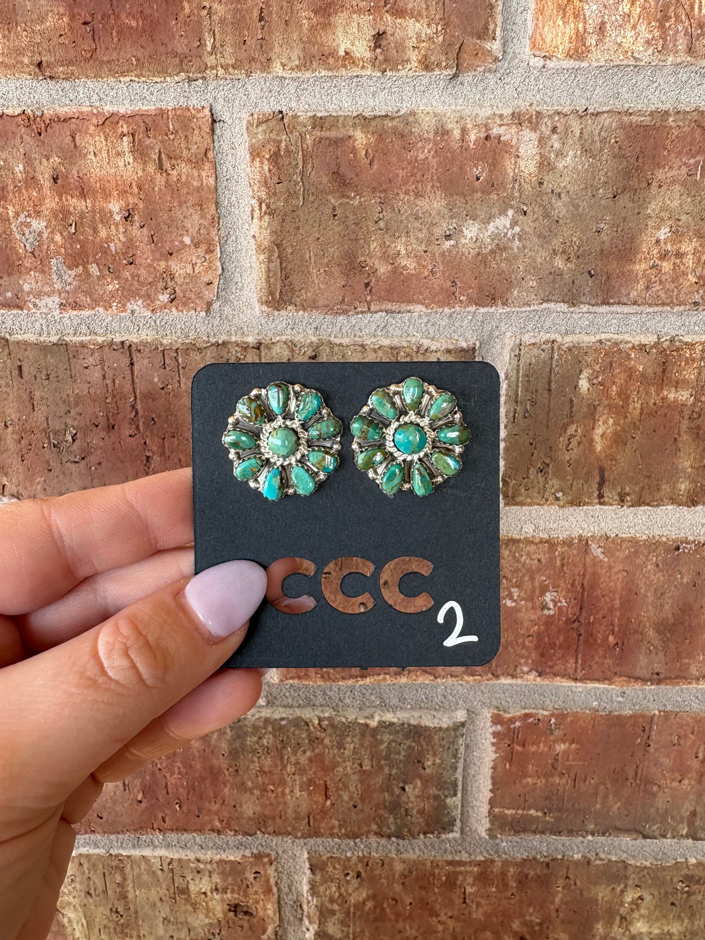 Turquoise Variated 10-Stone Flower Cluster Earrings - MULTIPLE