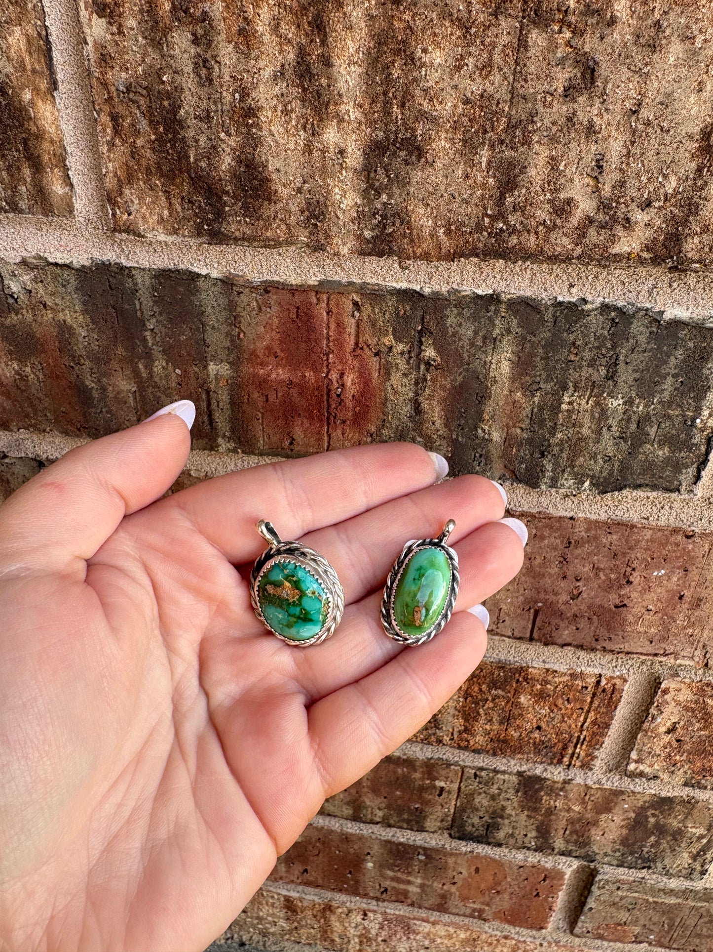 Sierra Bella Round Pendant with Tight Rope Border - MULTIPLE