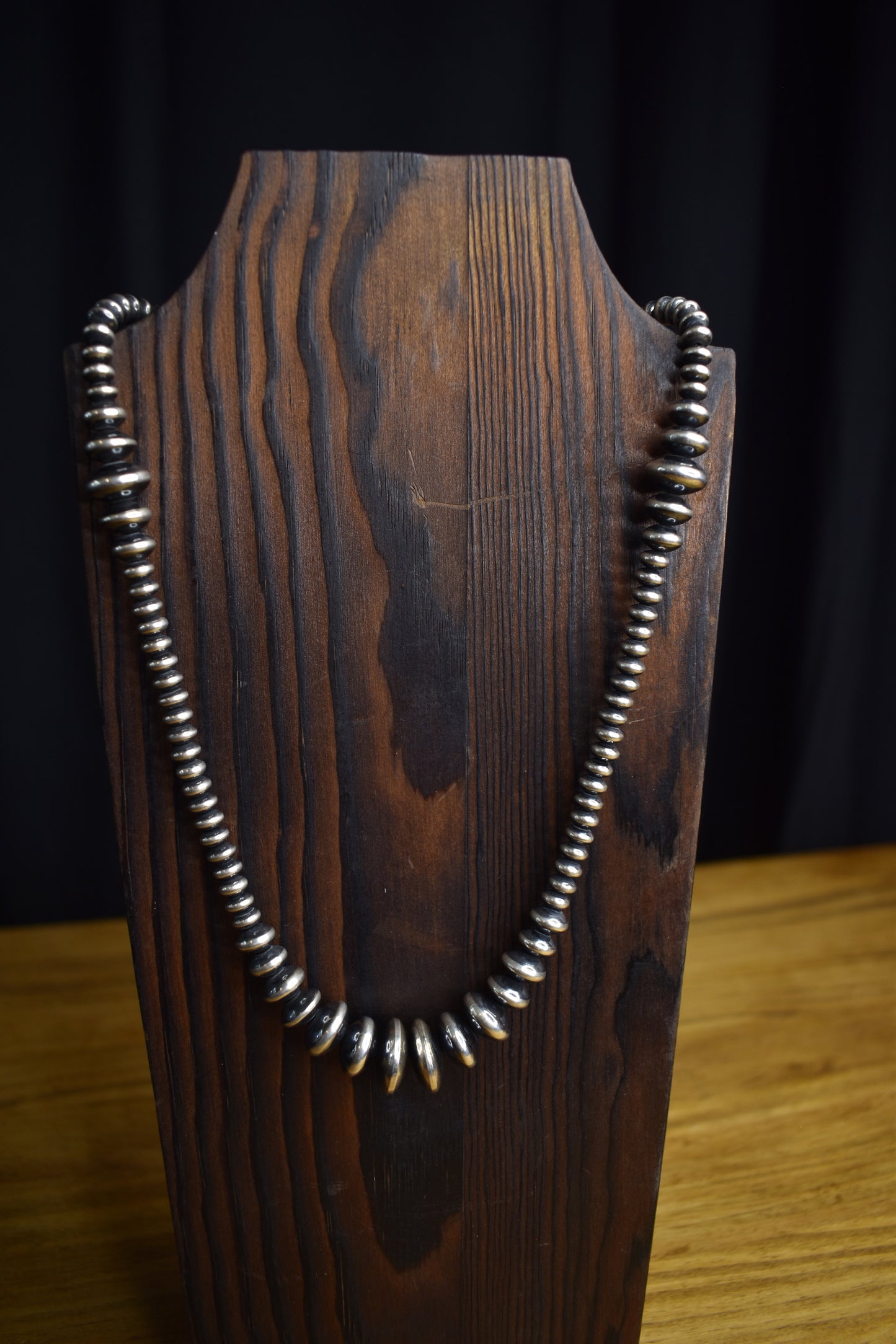 18" Variated Navajo Pearl Saucer Necklace