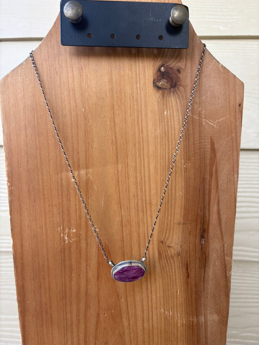 Purple Spiny Oval Rope Border Necklace - 18"