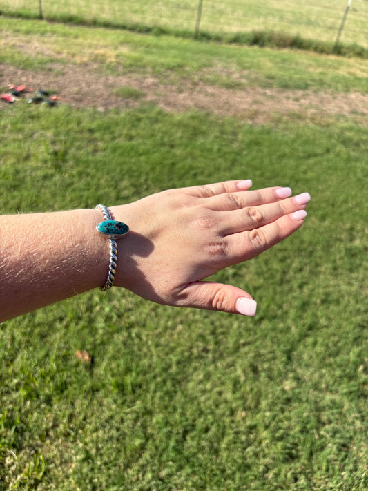 Kingman Turquoise Oval Cuff with Twisted Band