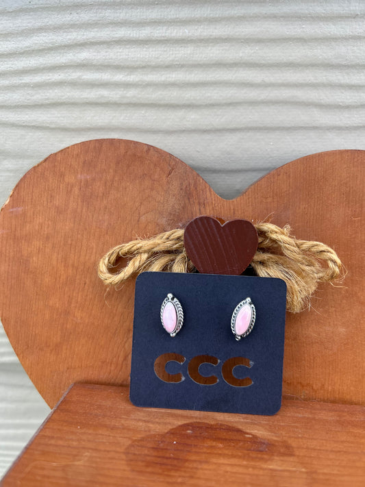 Pink Conch Skinny Oval with Rope and Detail Studs